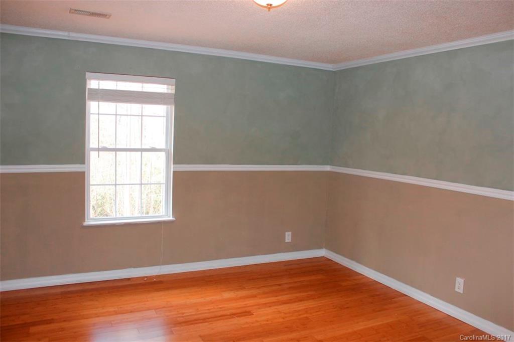 75 Bear Rock Loop Road, Unit 2 Hendersonville, NC 28739 - Photo 13 of 23 Gallery Image 13