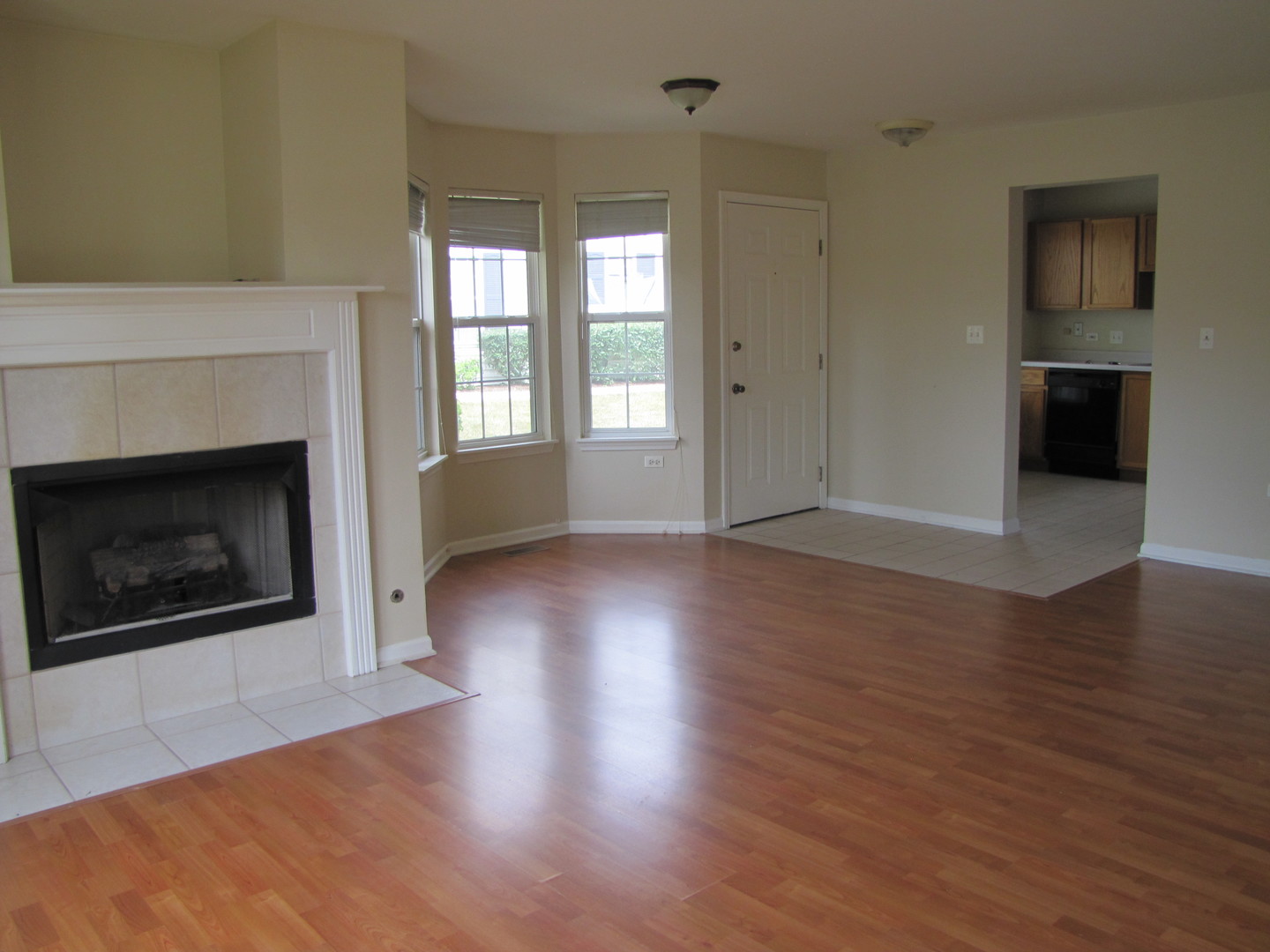 2947 Rutland Circle, Unit 101 Naperville, IL 60564 - Photo 4 of 27