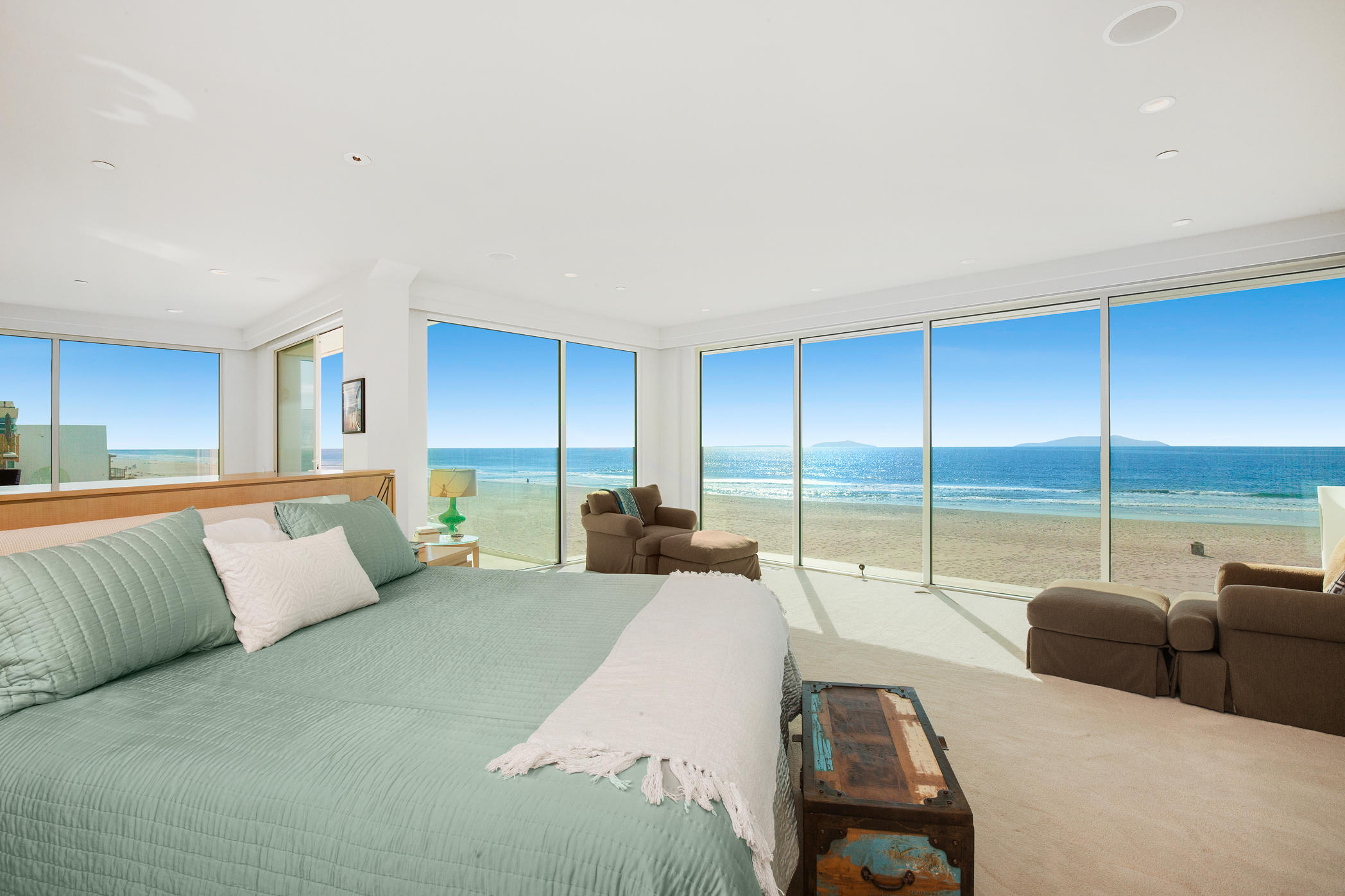 1135 Capri Way Oxnard, CA 93035 - Photo 34 of 50 a large bedroom with a large bed and a large window