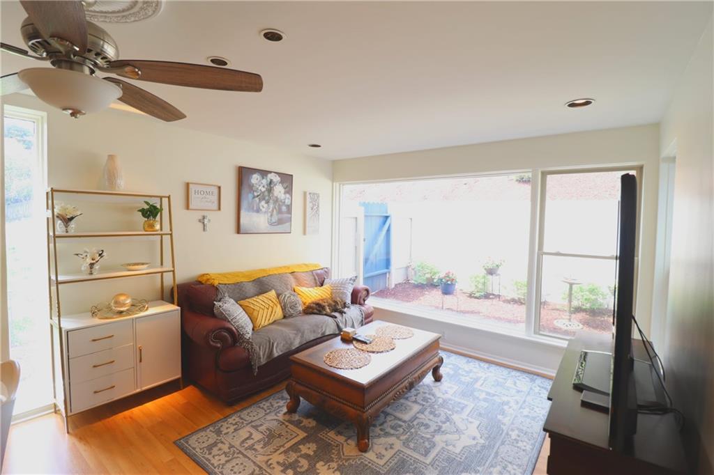 2307 Marbury Road Pittsburgh, PA 15221 - Photo 18 of 50 Gallery Image 18