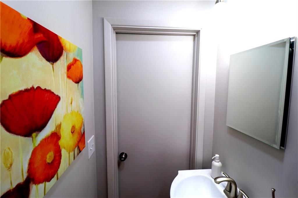 2307 Marbury Road Pittsburgh, PA 15221 - Photo 10 of 50 Gallery Image 10