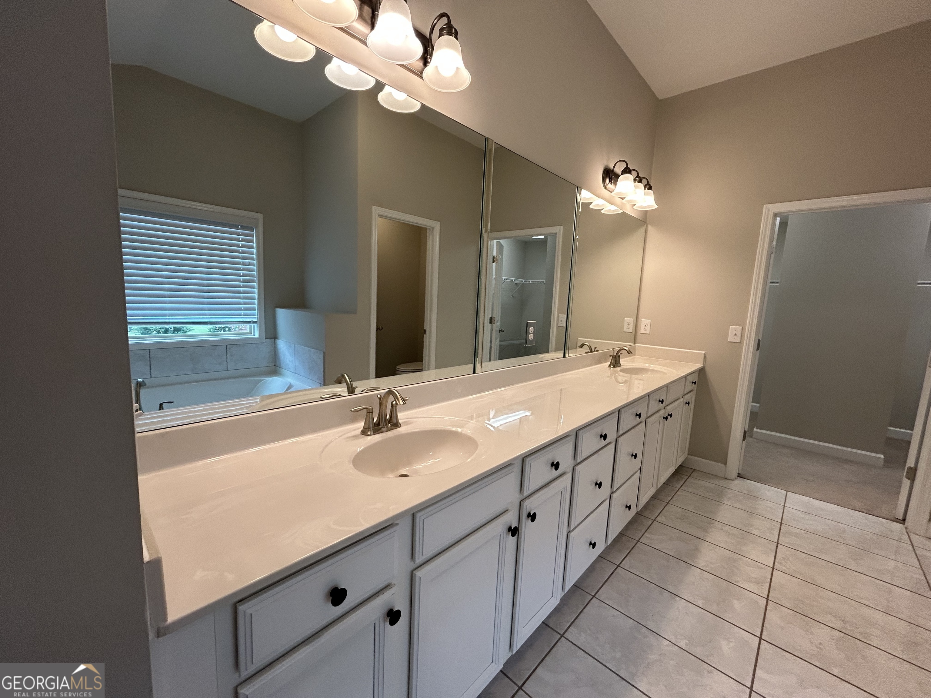 2940 Furlong Court Cumming, GA 30040 - Photo 19 of 37