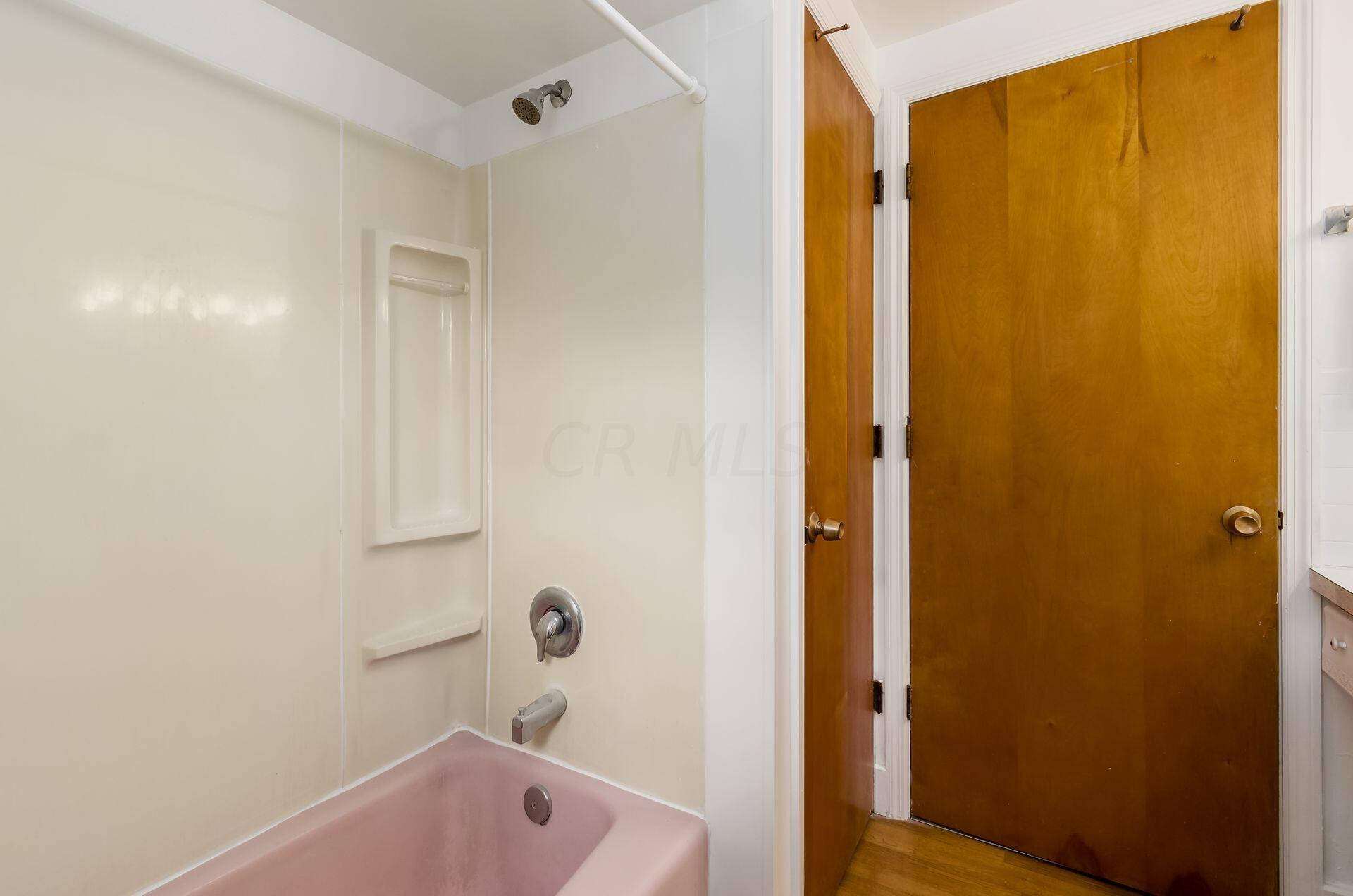 3313 Redding Road Columbus, OH 43221 - Photo 31 of 47 027_5b62_L 3313 Redding Rd086