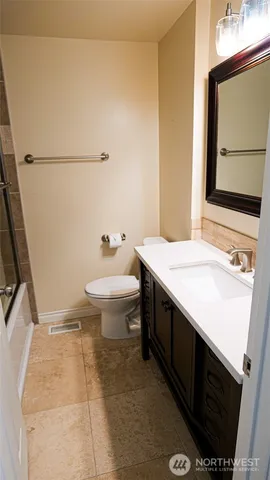 $4,400 | 849 Poplar Way, Edmonds, WA 98020