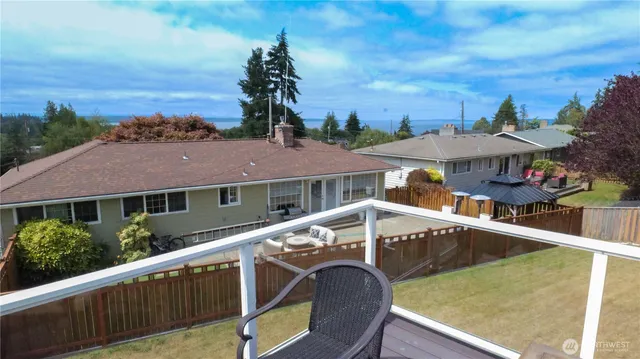 $4,400 | 849 Poplar Way, Edmonds, WA 98020