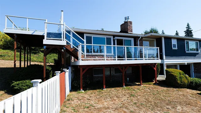 $4,400 | 849 Poplar Way, Edmonds, WA 98020