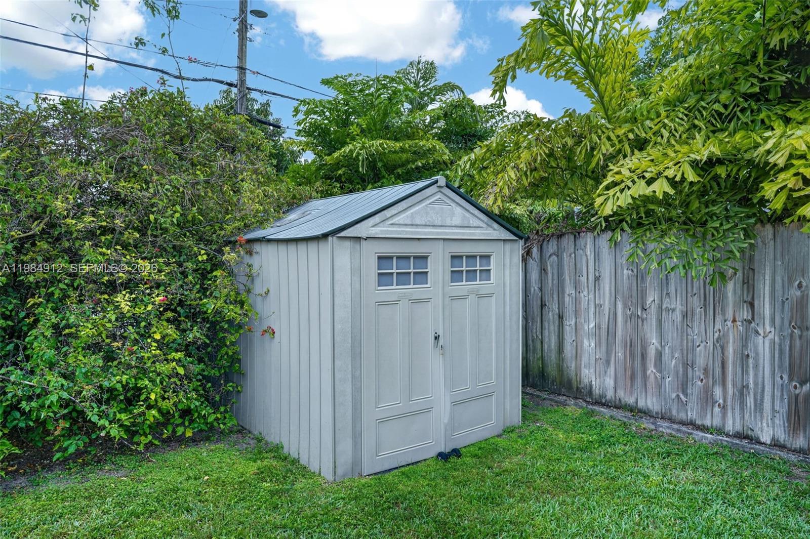 3900 Southwest 67th Avenue Miami, FL 33155 - Photo 36 of 42