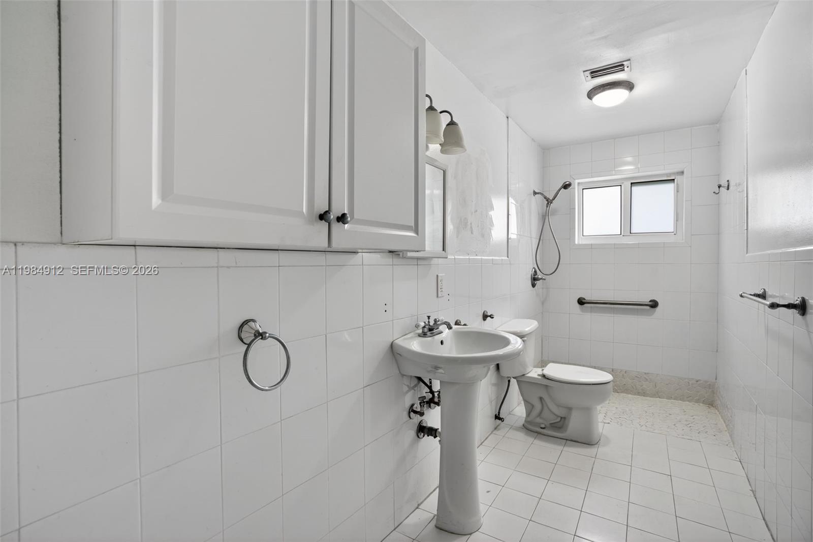 3900 Southwest 67th Avenue Miami, FL 33155 - Photo 10 of 42