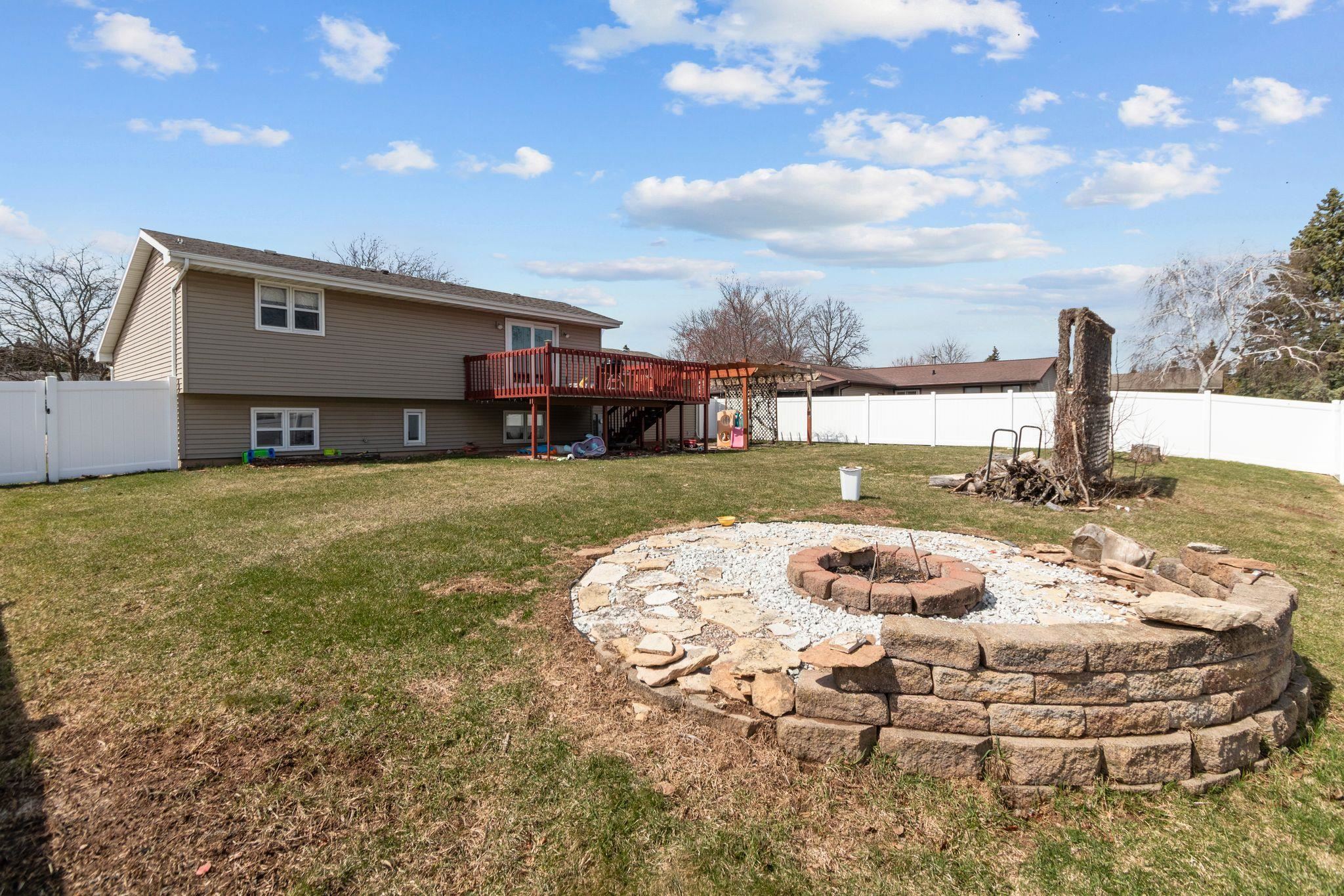 1342 Inverness Lane Neenah, WI 54956 - Photo 23 of 24