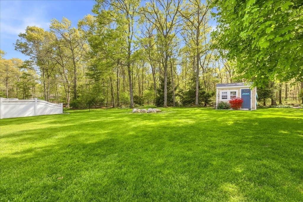 9 Woodridge Road Sandwich, MA 02537 - Photo 40 of 42