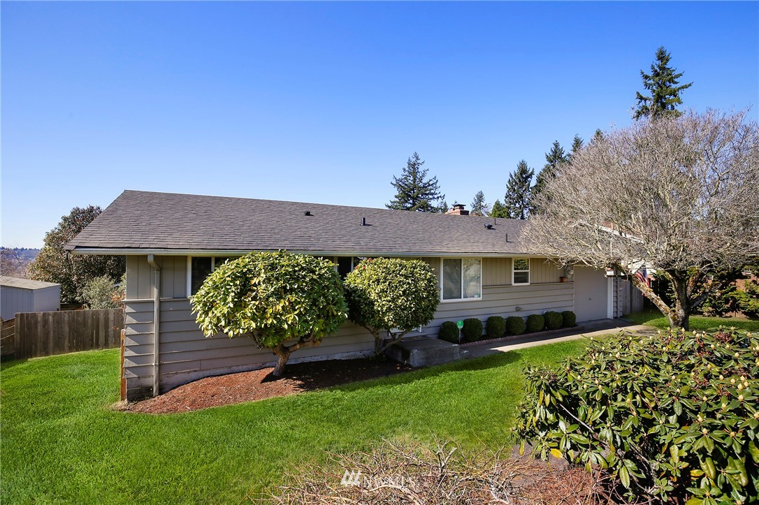 1409 Monterey Avenue Northeast Renton, WA 98056 - Photo 21 of 22 Gallery Image 21