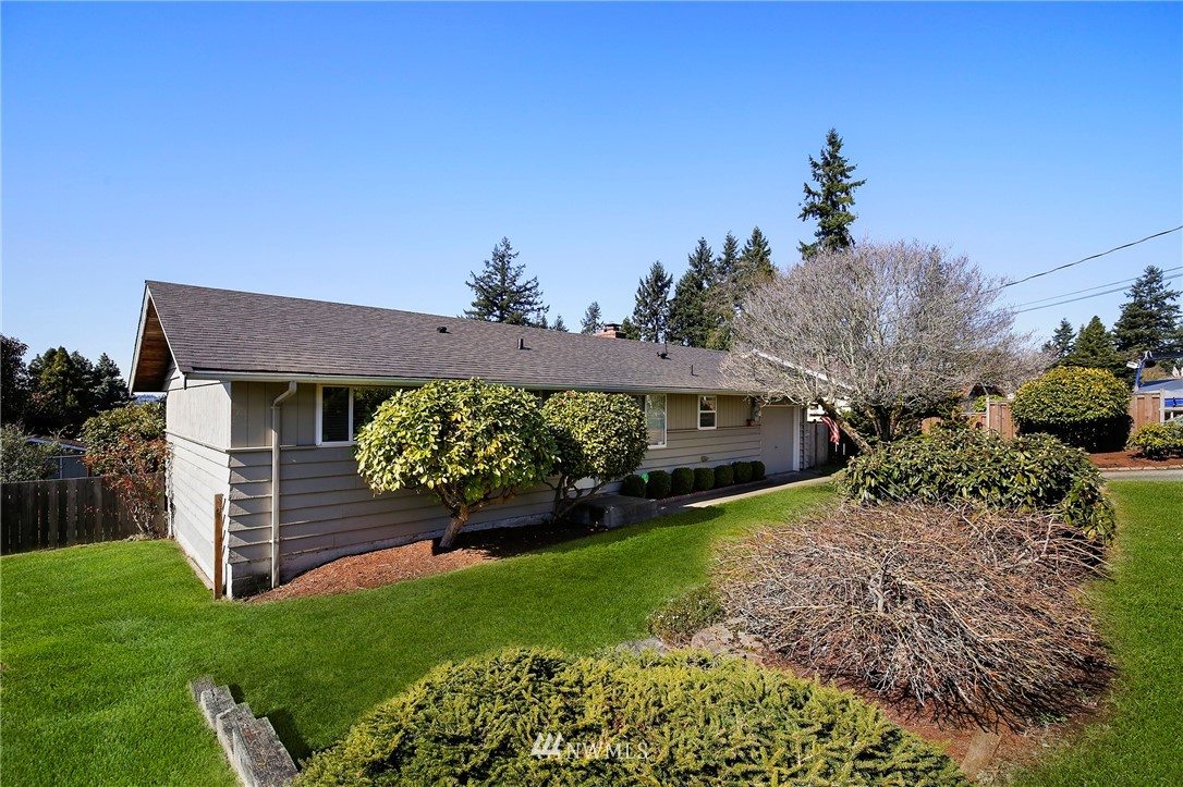 1409 Monterey Avenue Northeast Renton, WA 98056 - Photo 22 of 22 Gallery Image 22