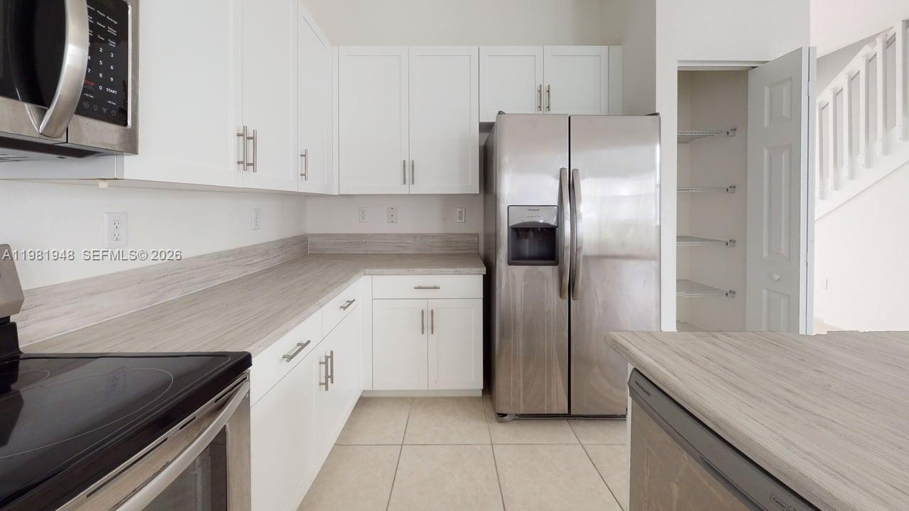 11035 West 35th Way, Unit 11035 Hialeah, FL 33018 - Photo 2 of 16