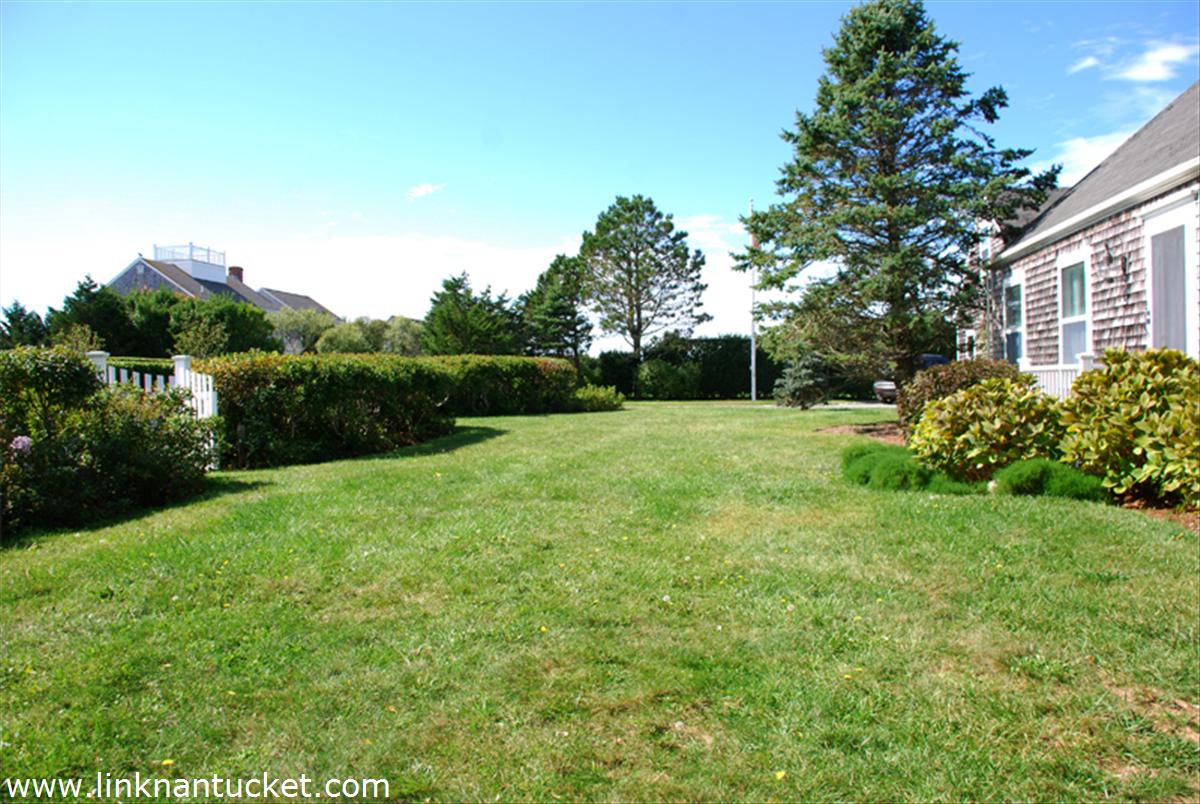 3 Plainfield Road Nantucket, MA 02554 - Photo 4 of 16 Gallery Image 4