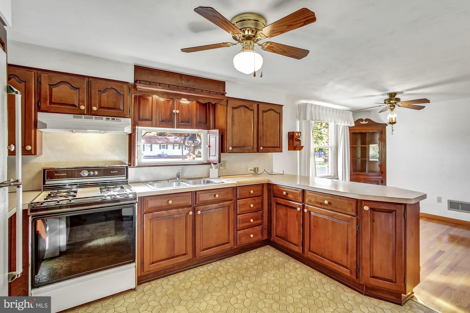 2320 Cedar Road York, PA 17408 - Photo 9 of 26