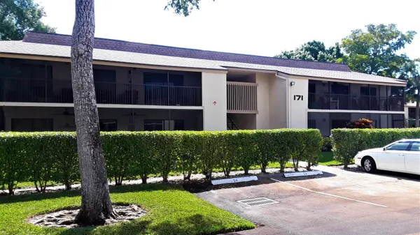 $2,500 | 171 Deer Creek Boulevard, Unit 701, Deerfield Beach, FL 33442