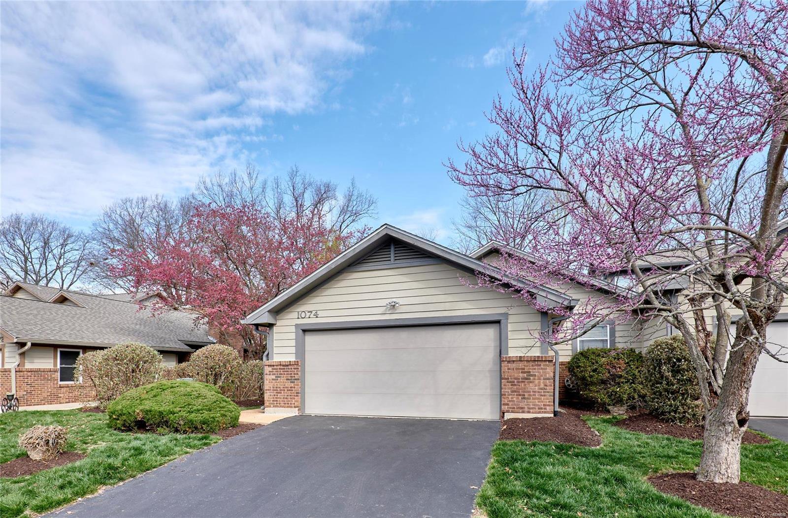 1074 North Spoede Road St. Louis, MO 63146 - Photo 1 of 36 Gallery Image 1