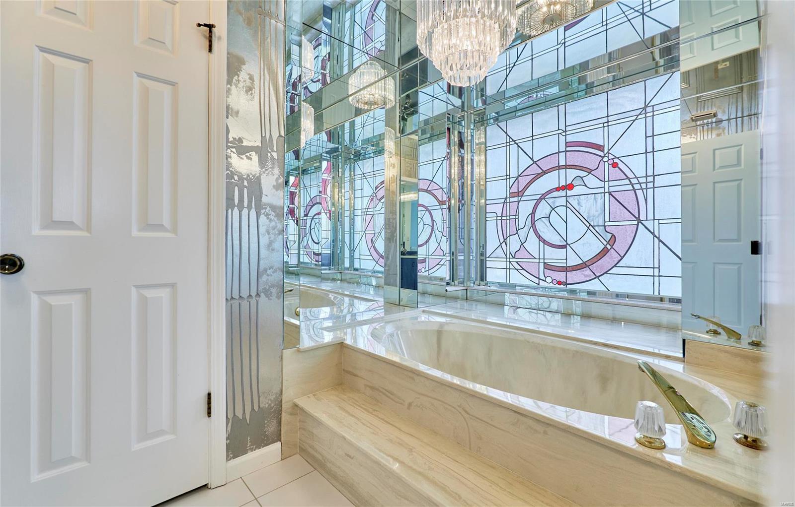 1074 North Spoede Road St. Louis, MO 63146 - Photo 19 of 36 Gallery Image 19
