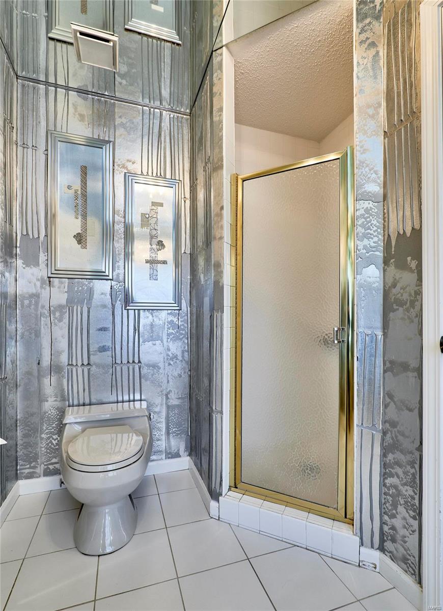 1074 North Spoede Road St. Louis, MO 63146 - Photo 20 of 36 Gallery Image 20