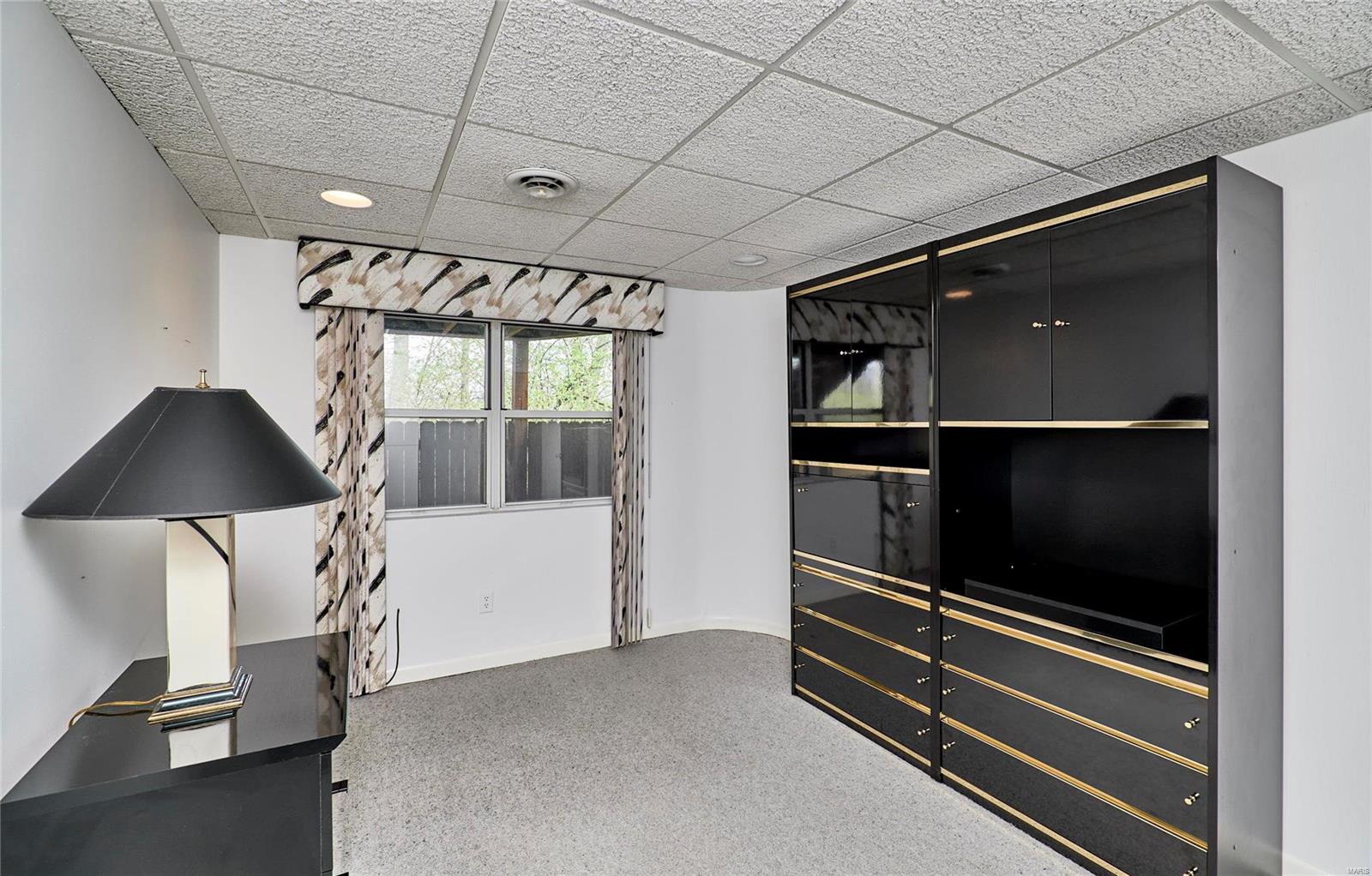 1074 North Spoede Road St. Louis, MO 63146 - Photo 25 of 36 Gallery Image 25