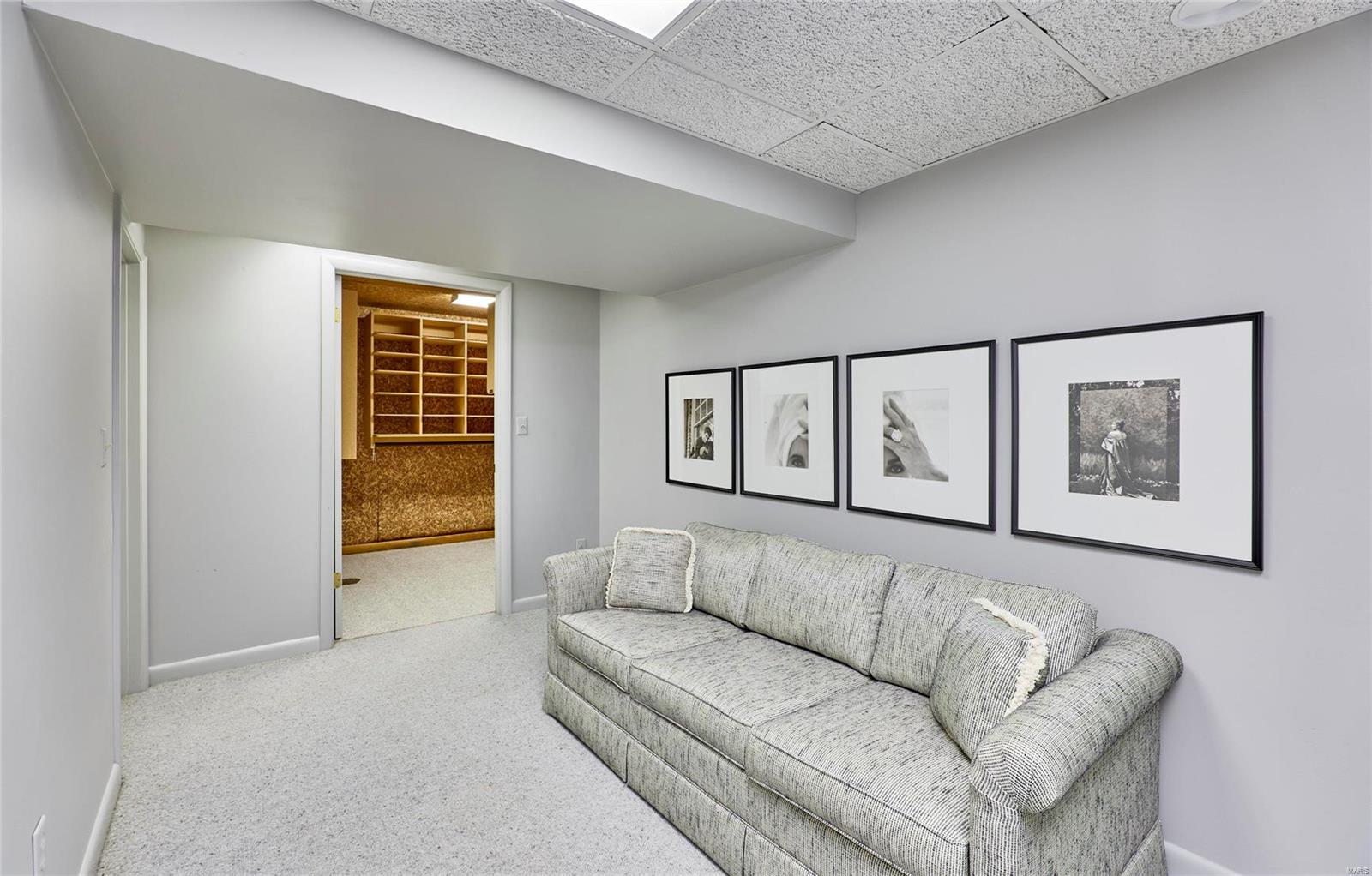 1074 North Spoede Road St. Louis, MO 63146 - Photo 31 of 36 Gallery Image 31