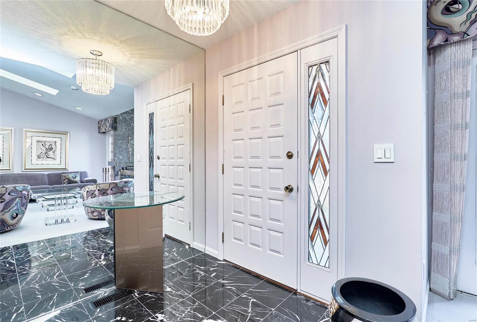 1074 North Spoede Road St. Louis, MO 63146 - Photo 6 of 36 Gallery Image 6