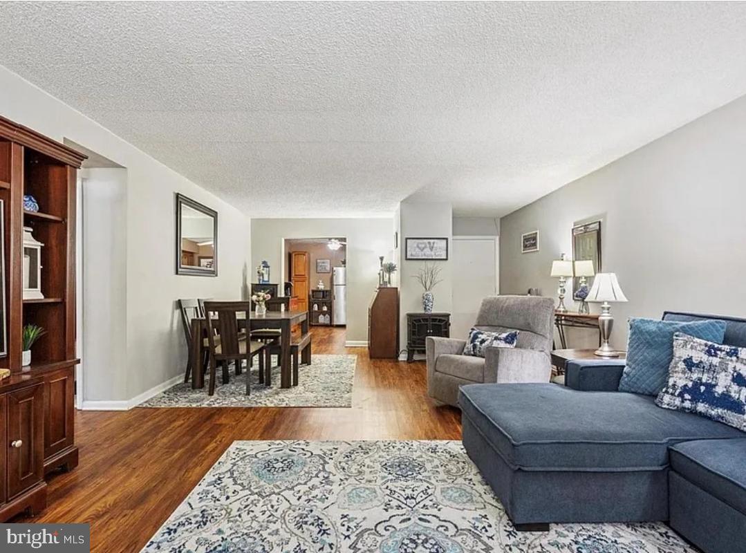 400 Glendale Road, Unit B13 Havertown, PA 19083 - Photo 6 of 25