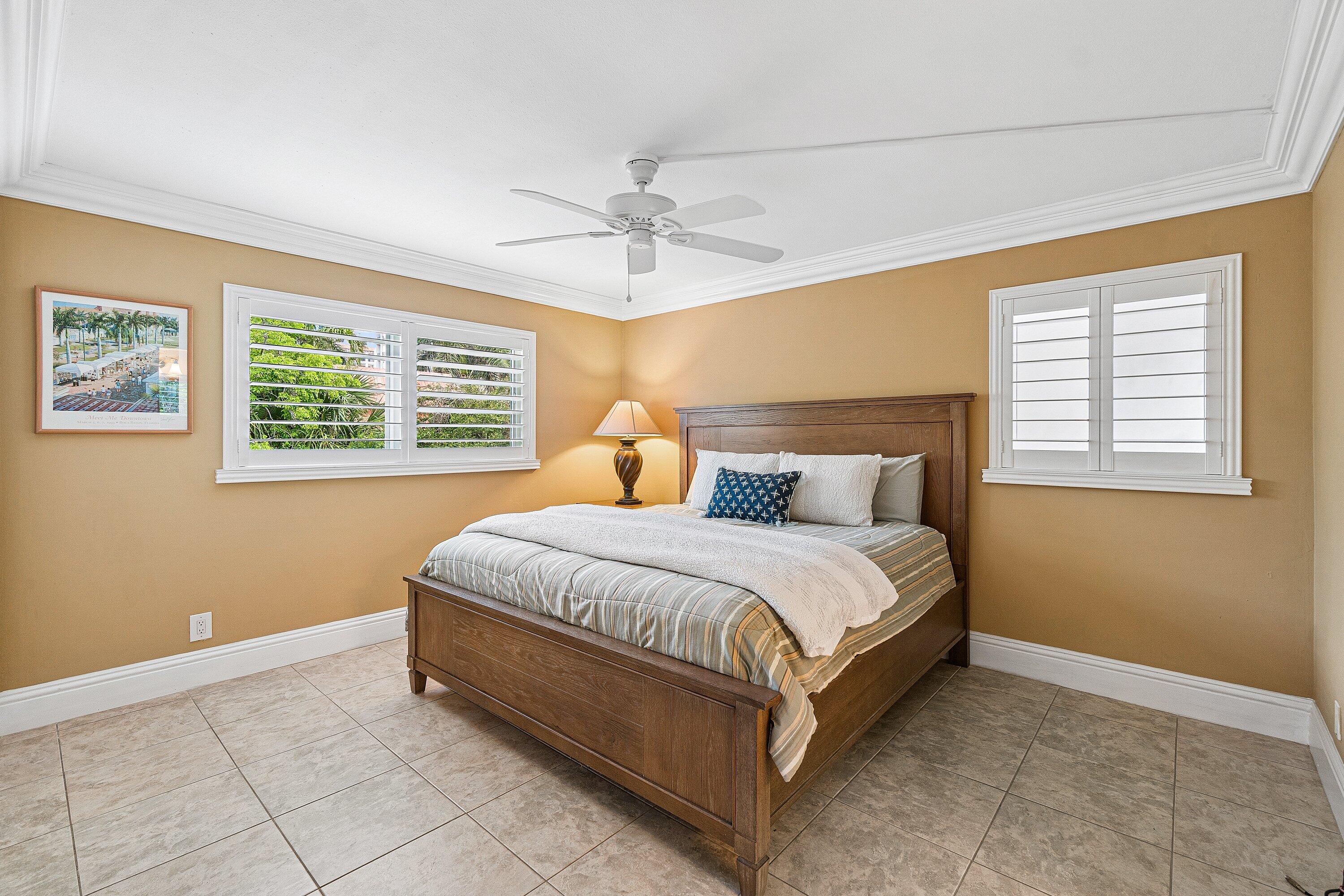 300 East Royal Palm Road, Unit 350 Boca Raton, FL 33432 - Photo 19 of 29 Guest Bedroom
