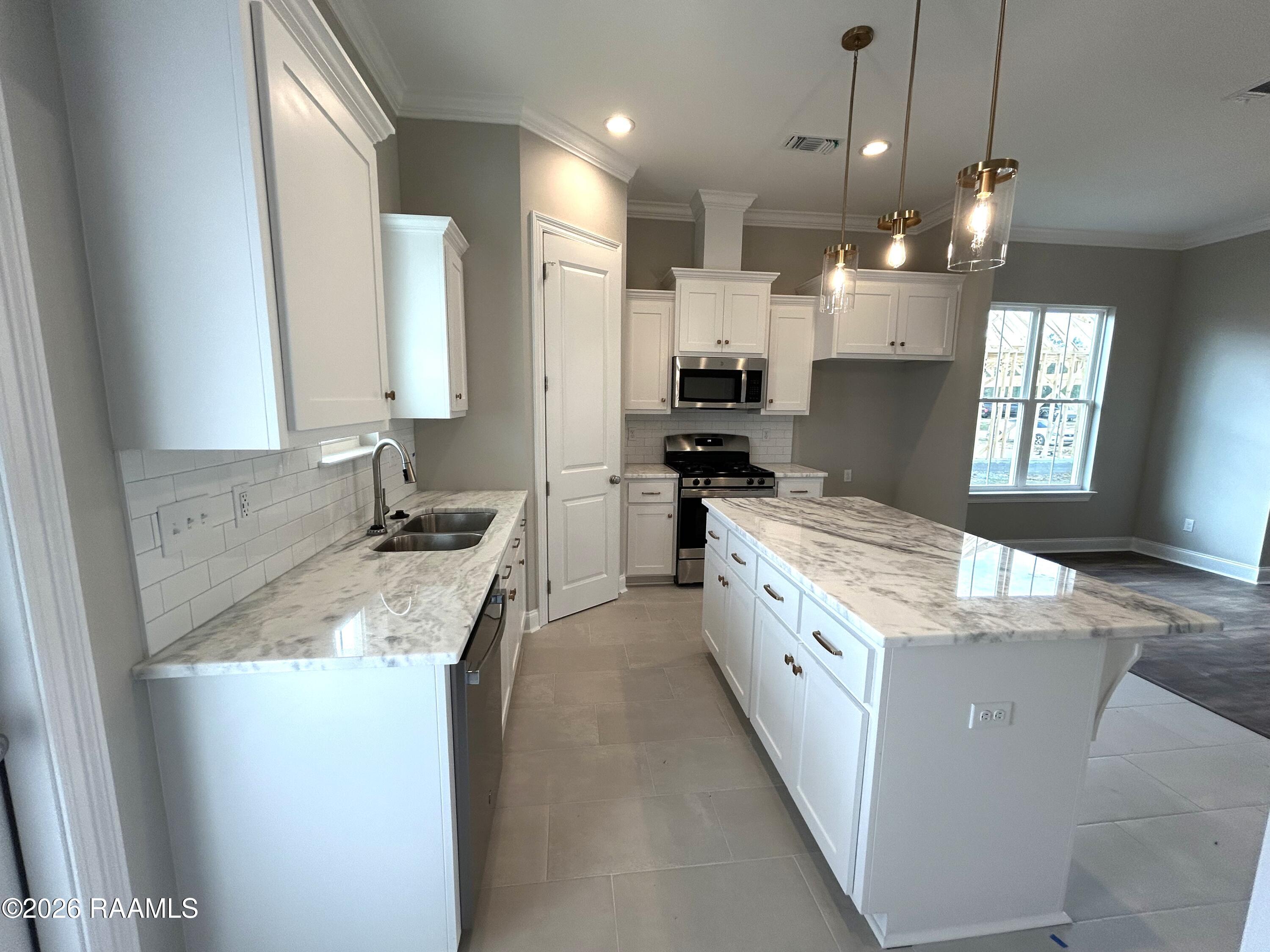 124 Crooked Pine Scott, LA 70583 - Photo 8 of 13 IMG_1678