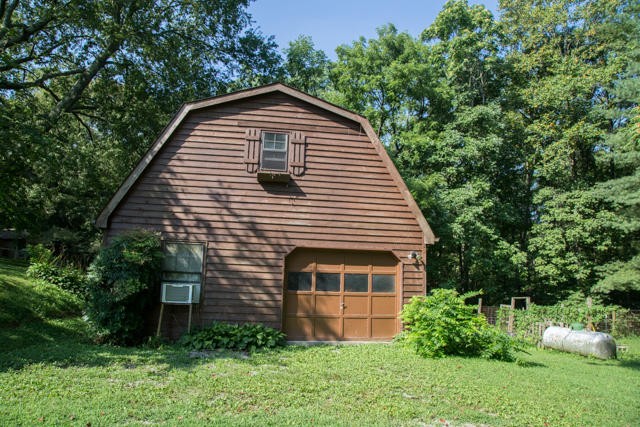 201 Buchanan Lane Clinton, TN 37716 - Photo 33 of 39