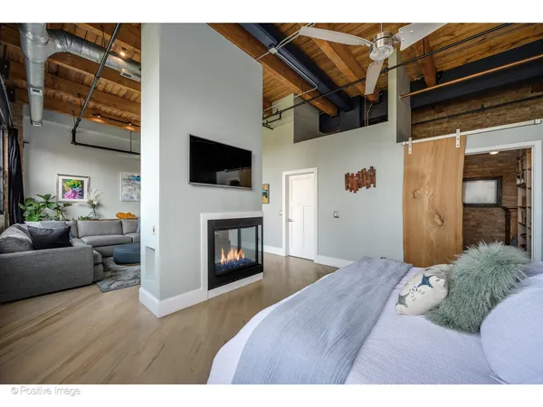 $1,049,000 | 1601 South Indiana Avenue, Unit 503, Chicago, IL 60616