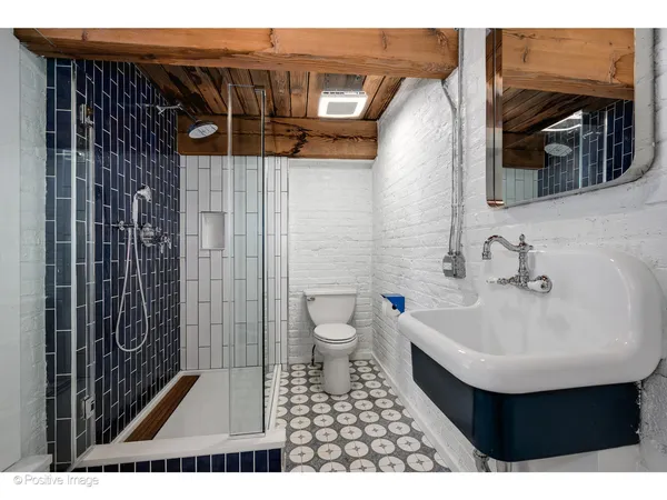 $1,049,000 | 1601 South Indiana Avenue, Unit 503, Chicago, IL 60616