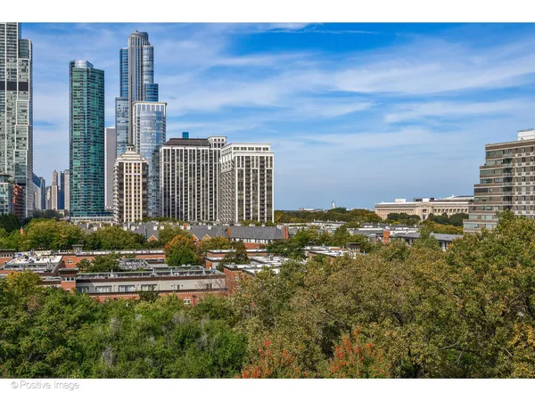 $1,049,000 | 1601 South Indiana Avenue, Unit 503, Chicago, IL 60616