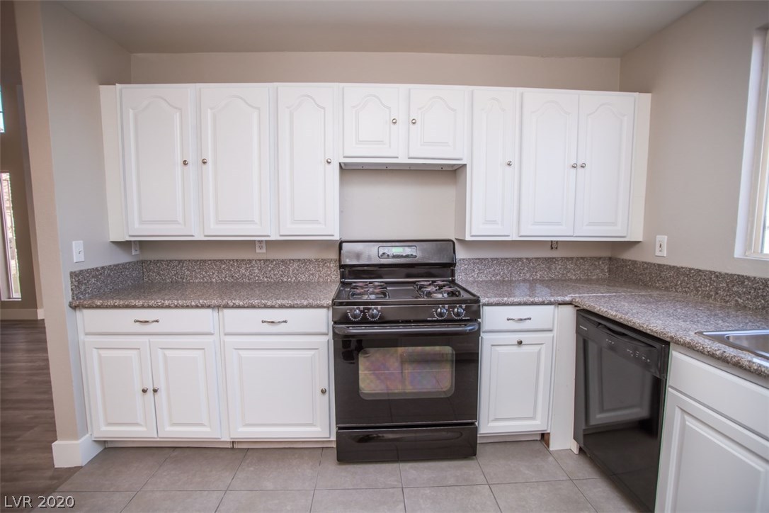 3710 Lincoln Road Las Vegas, NV 89115 - Photo 15 of 44 Gallery Image 15