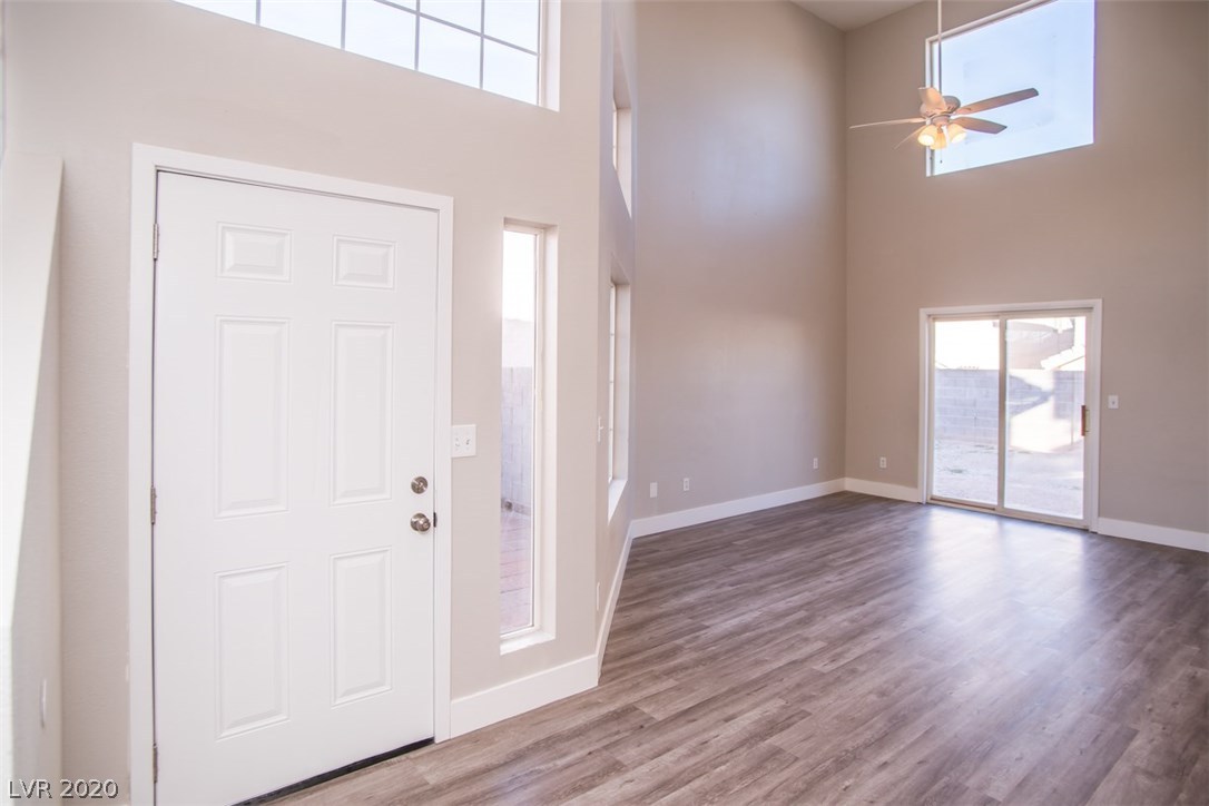 3710 Lincoln Road Las Vegas, NV 89115 - Photo 4 of 44 Gallery Image 4