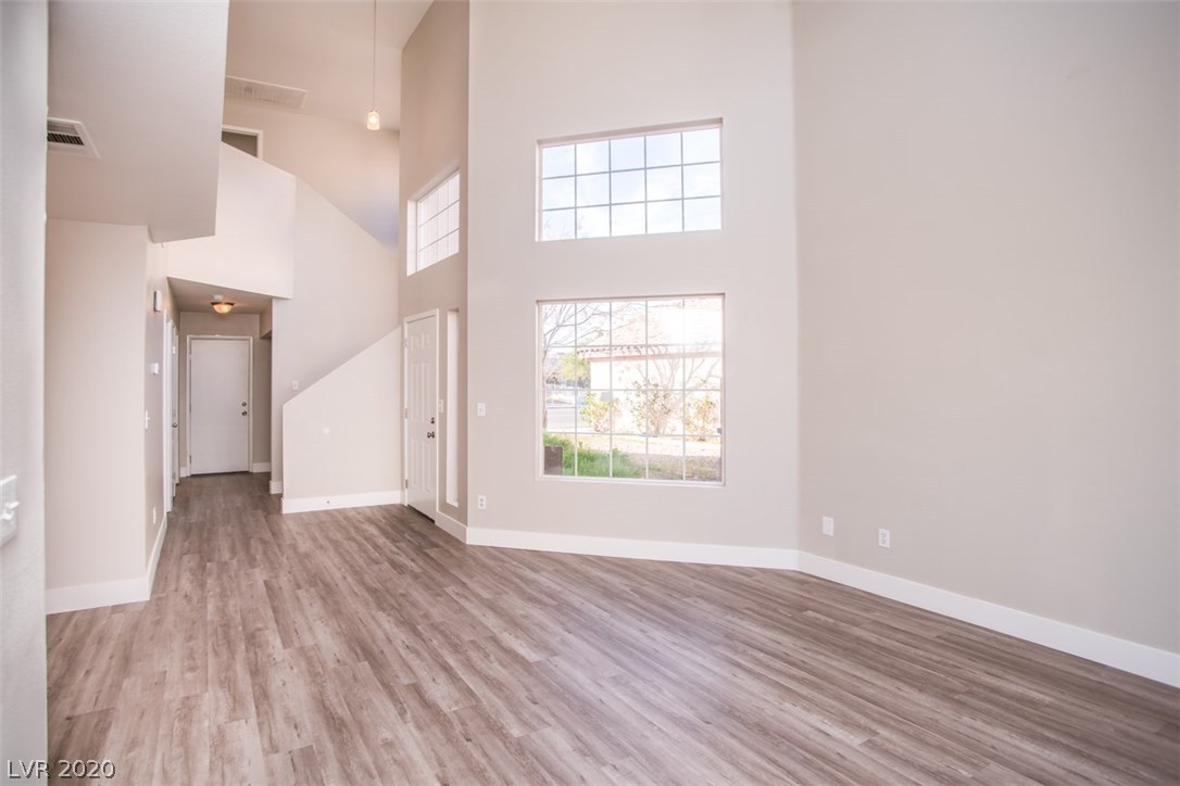 3710 Lincoln Road Las Vegas, NV 89115 - Photo 8 of 44 Gallery Image 8