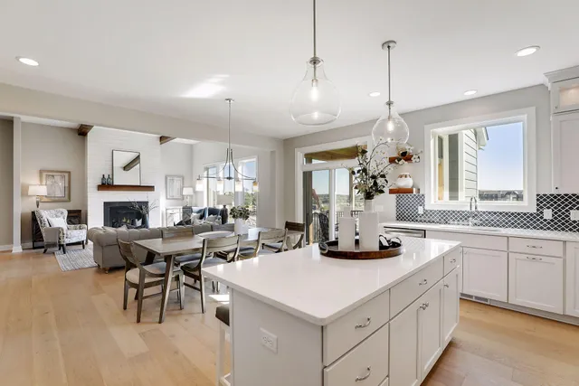 $999,900 | 4641 Wolfberry Curve, Minnetrista, MN 55331