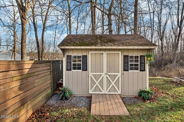 $289,900 | 25 Morgan's Run, Schuylerville, NY 12871