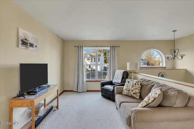 $289,900 | 25 Morgan's Run, Schuylerville, NY 12871