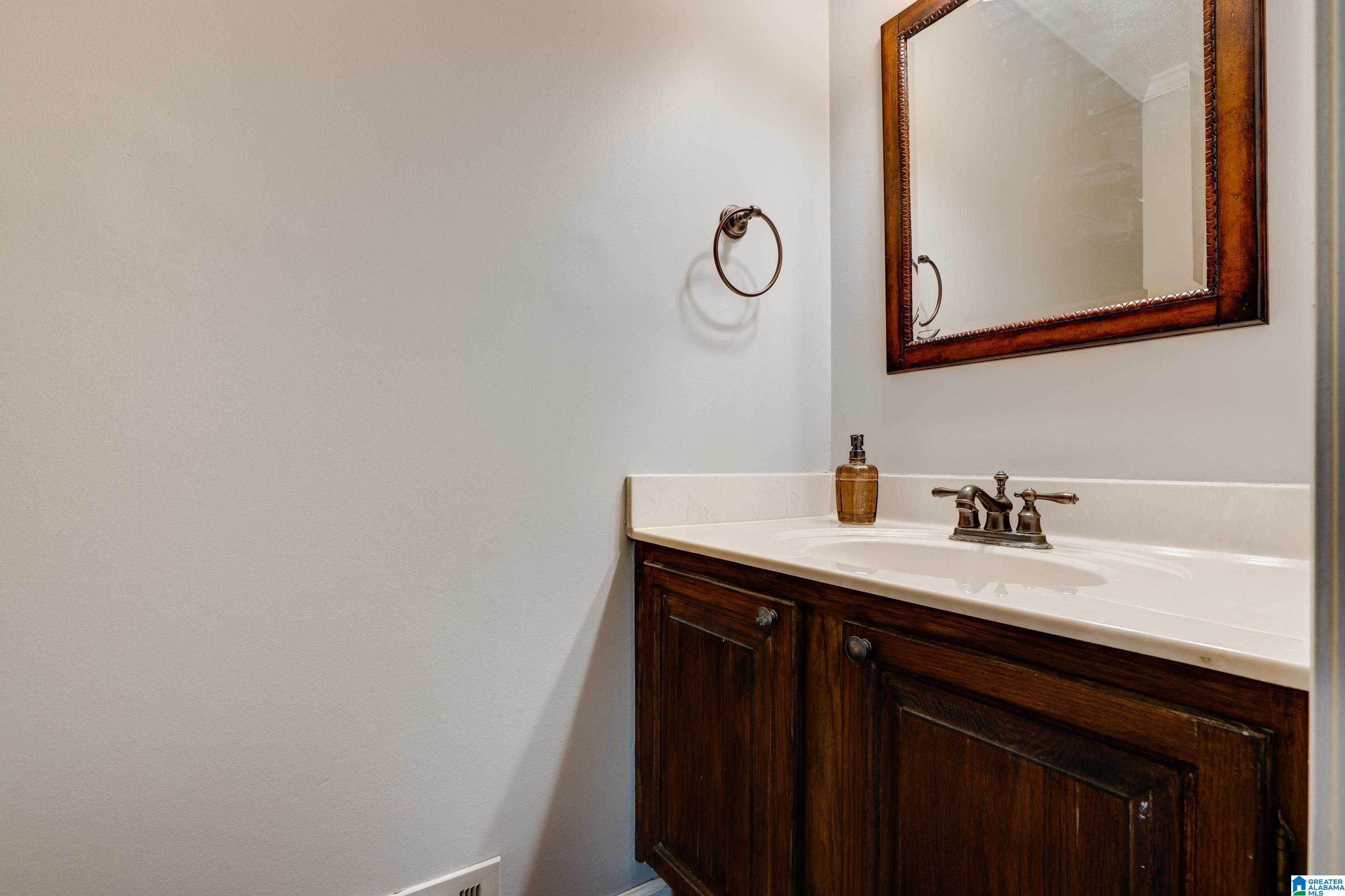 6049 Woodvale Road Helena, AL 35080 - Photo 15 of 46