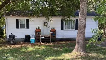 $975 | 47 East Drive, Jacksonville, NC 28546