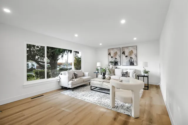 $1,249,000 | 20255 Yeandle Avenue, Castro Valley, CA 94546