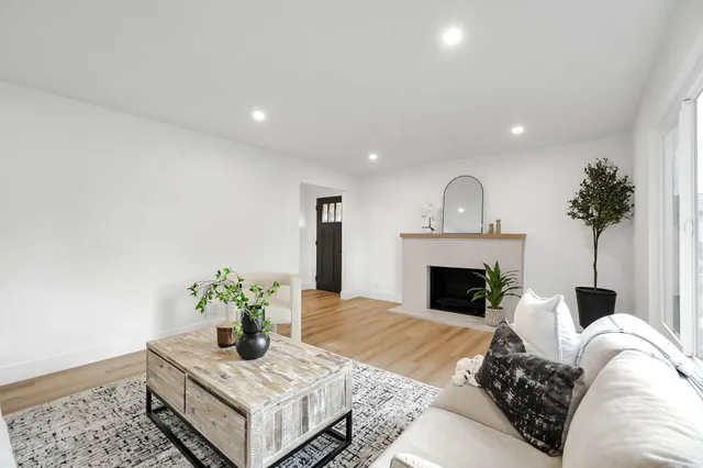 $1,249,000 | 20255 Yeandle Avenue, Castro Valley, CA 94546