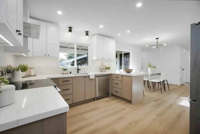 $1,249,000 | 20255 Yeandle Avenue, Castro Valley, CA 94546