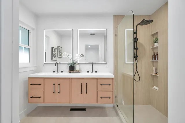 $1,249,000 | 20255 Yeandle Avenue, Castro Valley, CA 94546