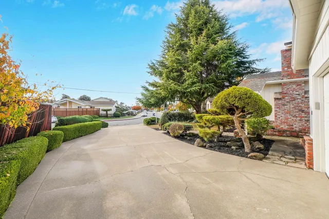 $1,249,000 | 20255 Yeandle Avenue, Castro Valley, CA 94546