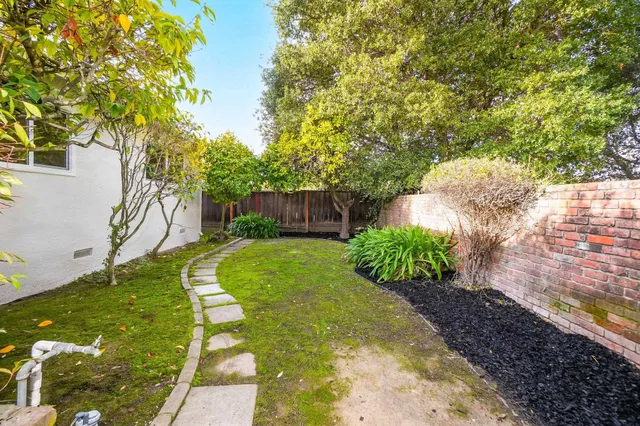 $1,249,000 | 20255 Yeandle Avenue, Castro Valley, CA 94546