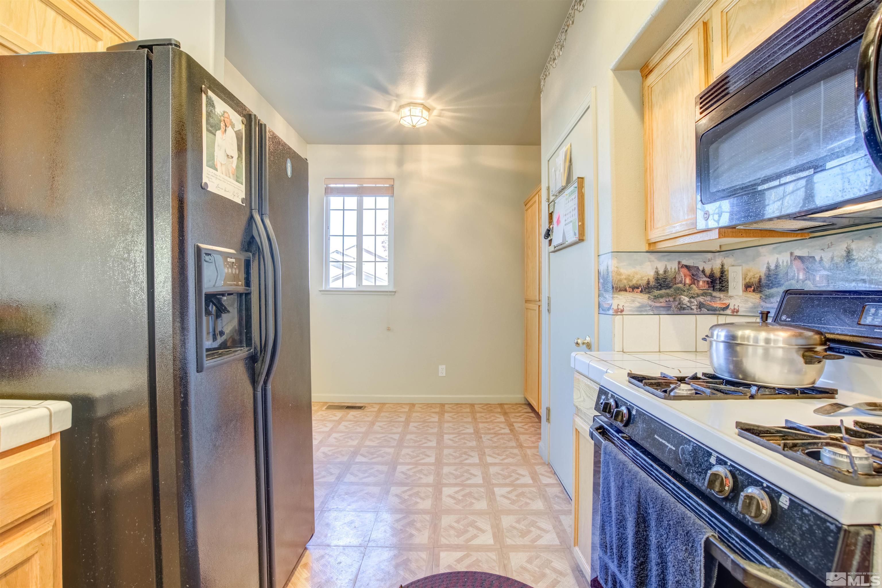 1026 Currie Reno, NV 89506 - Photo 10 of 40 Photo 10