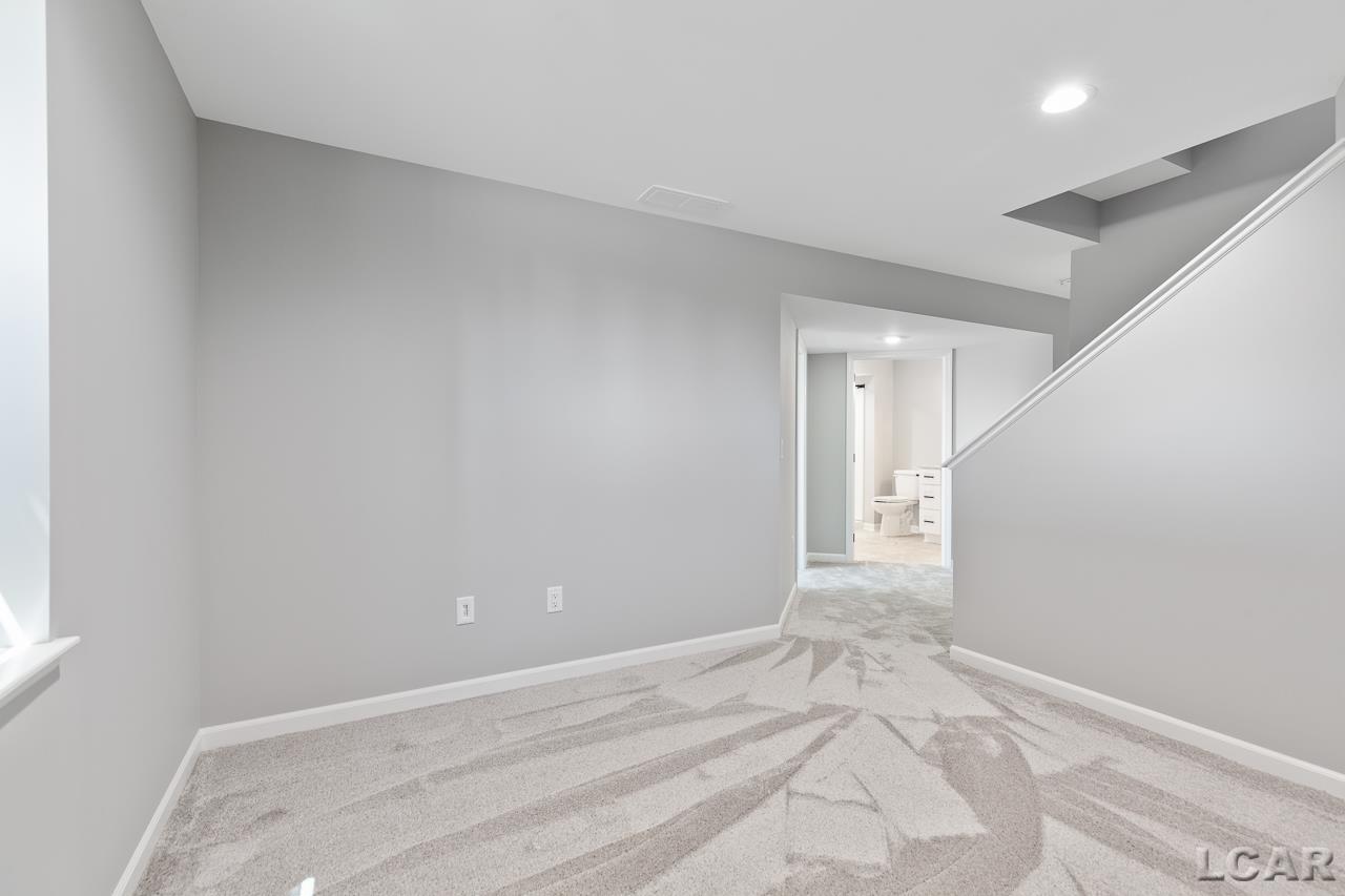 1194 Ridge Lane Tecumseh, MI 49286 - Photo 34 of 35 50100385-33.JPG