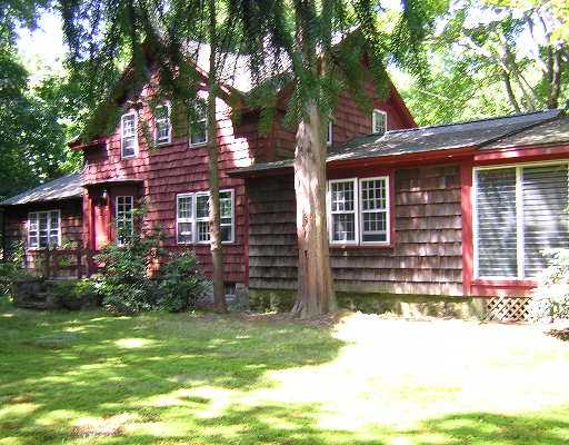 533 Green Bush Road Warwick, RI 02818 - Photo 1 of 1 Exterior Front.